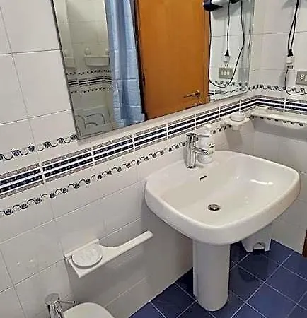 Interno 14 B&B 타란토